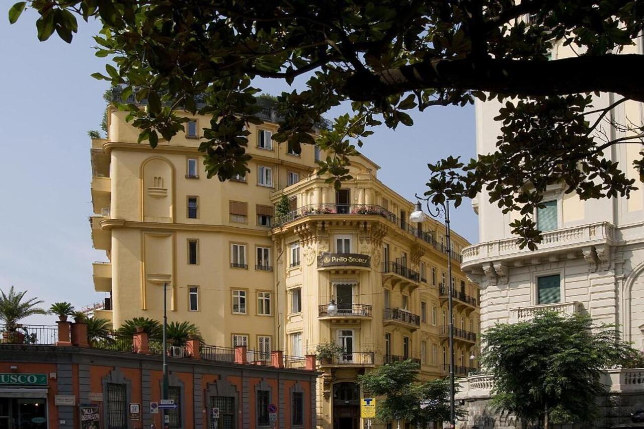 Hotel Pinto-storey