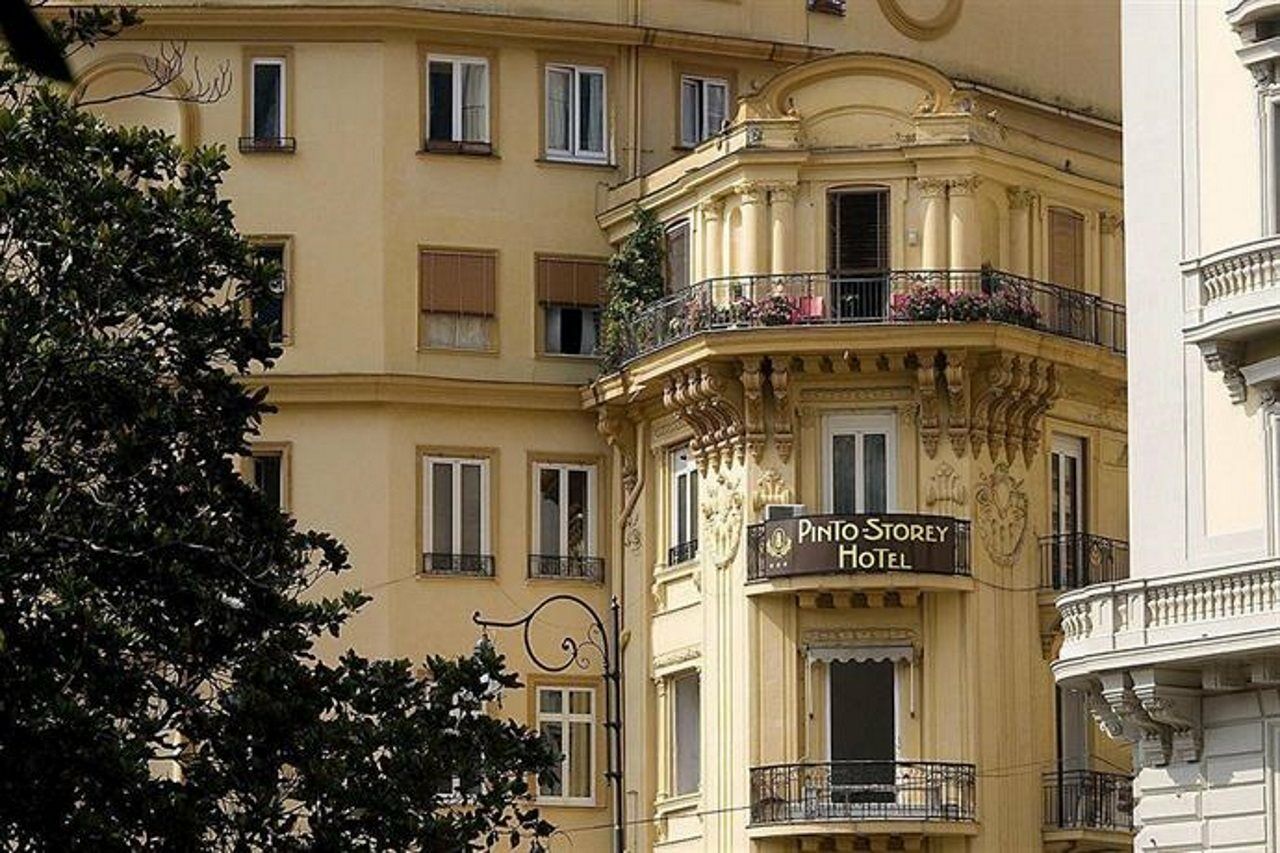 Pinto-storey Hotel Naples